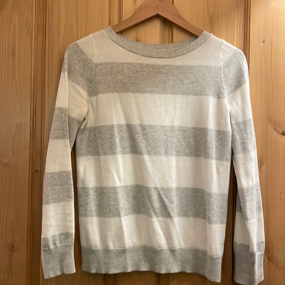 Gap sweater - Picture 1 of 3